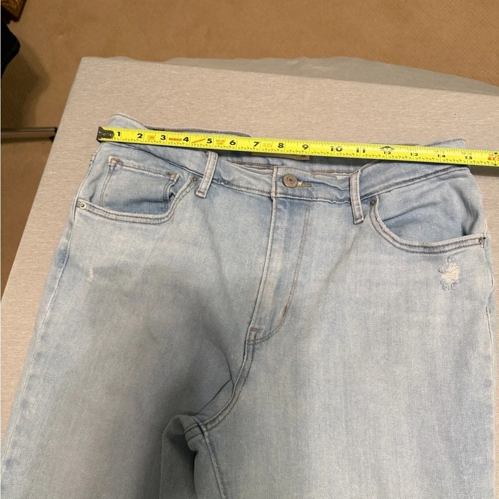 Levi’s 724 Jeans High Rise Straight Crop Light Blue Distressed Size 32